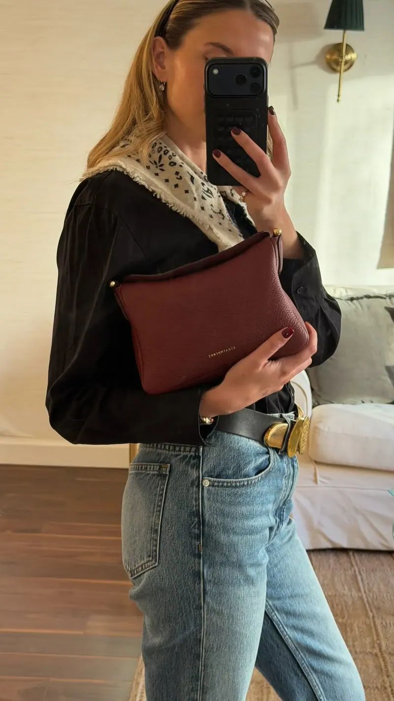 Back again reporting on a really good mid luxury bag